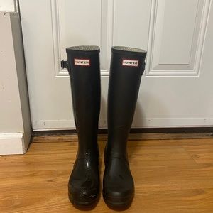Talk Hunter Boots